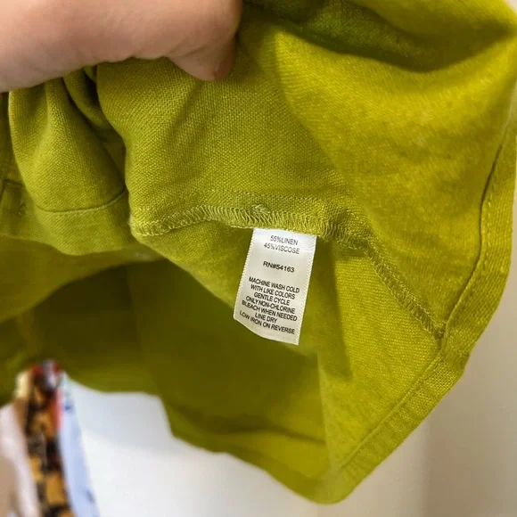 MARC NEW YORK Button Down Crop Top - Picture 7 of 7